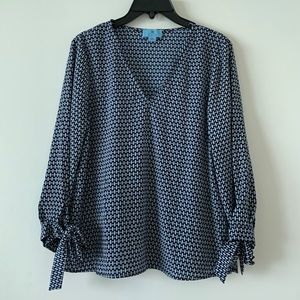 Quarter length sleeve blue patterned blouse